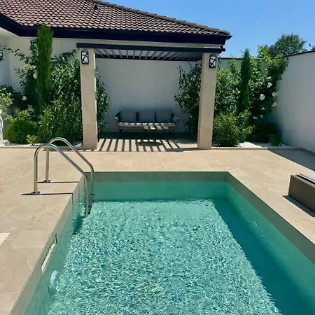 Courtyard Villa, * Aleksandrovo (Burgas)