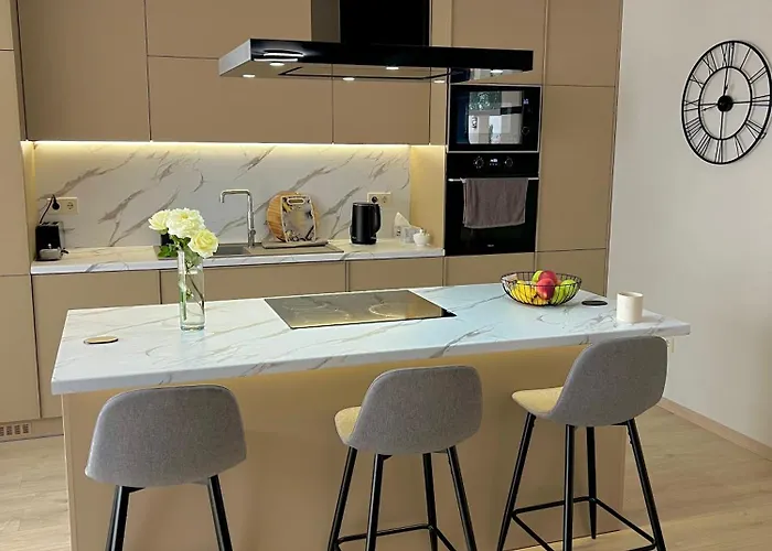 Courtyard Villa, Willa *