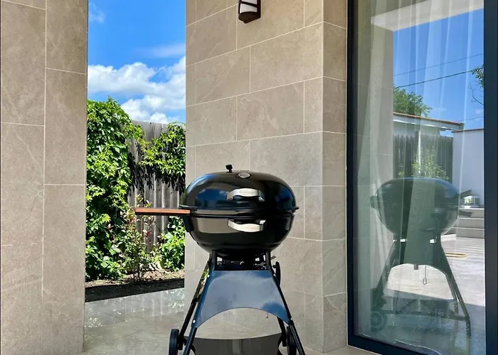 Willa Courtyard Villa,