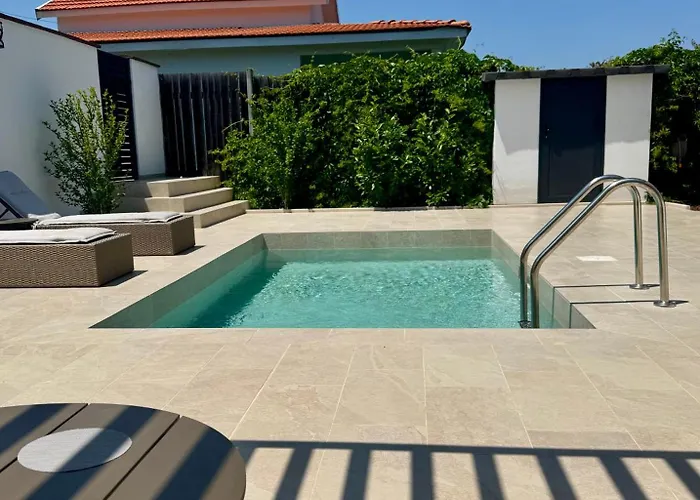 Willa Courtyard Villa, *