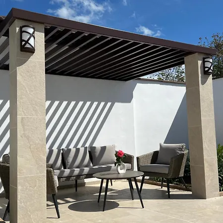 Courtyard Villa, Villa Aleksandrovo (Burgas)