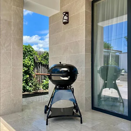 Villa Courtyard Villa,